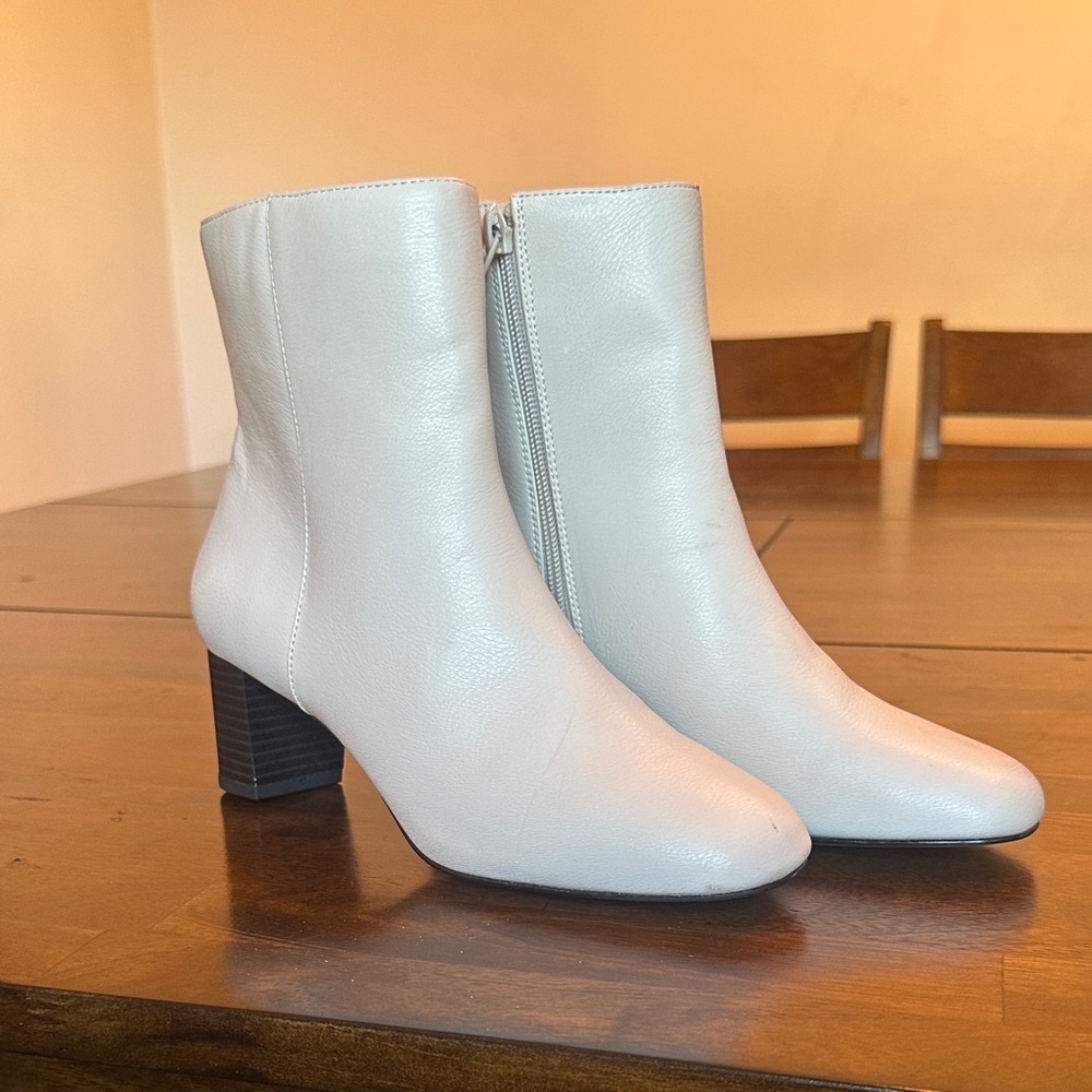 LOFT Off-White Zip-Up Ankle Boots